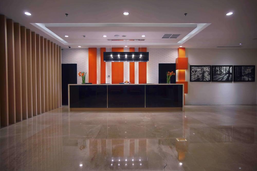 Vega Hotel Gading Serpong Luaran gambar