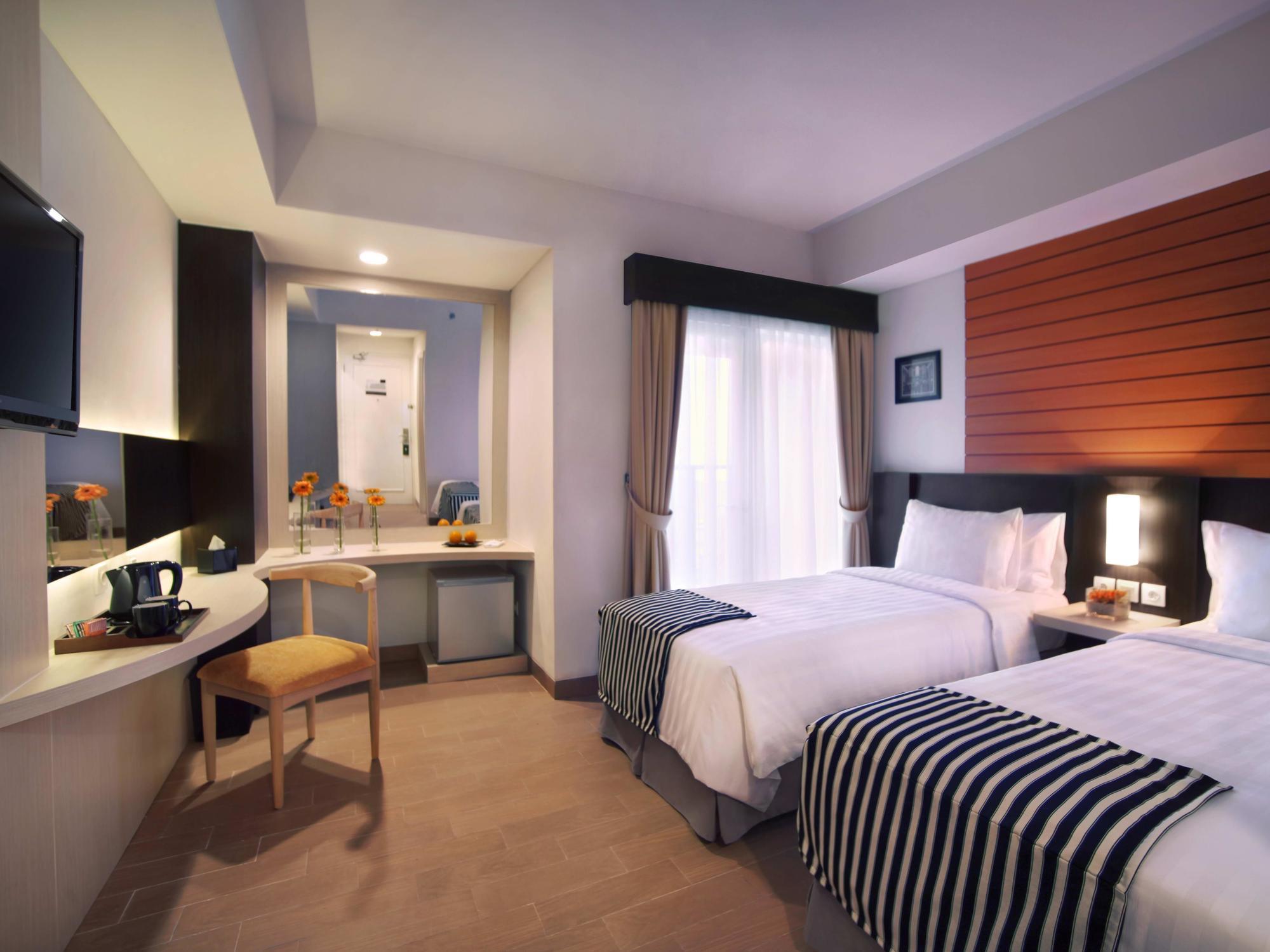 Vega Hotel Gading Serpong Luaran gambar