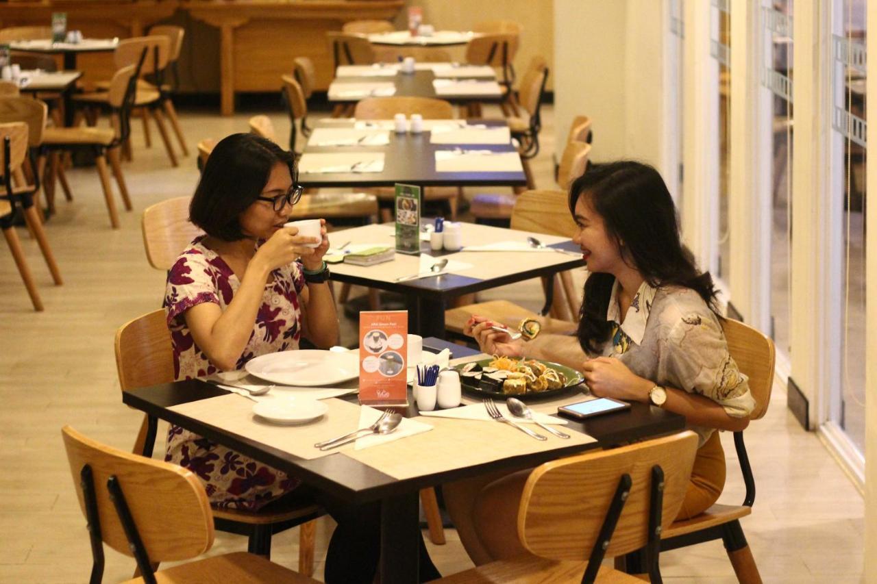 Vega Hotel Gading Serpong Luaran gambar